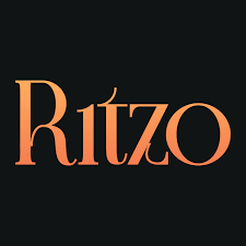 Ritzo-kasinon tunnus selkeää bonuspakettia esittelevässä FinlandKasinot-kortissa